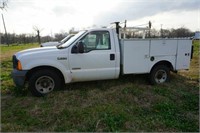 '06 Ford F250 Diesel with Tool Bed