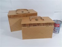 2 petites valises en bois et osier