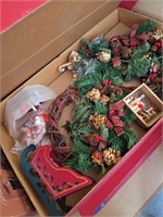BOX OF CHRISTMAS ITEMS
