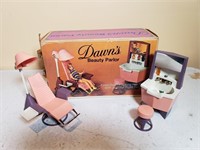 Vintage Dawn's Beauty Parlor Set