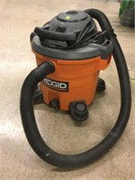 Ridgid Wet/Dry Vac with Hose - 12 gallon