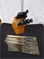 Wood knife holder w/ misc knives Regent-