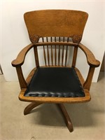 Antique Wood office chair. No castors
