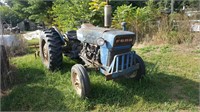 1965 Ford 2000 Tractor Runs & Works Fine