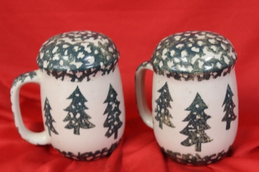 Set of Two Salt and Pepper Shakers