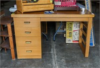 Blonde 3-Drawer Kneehole Desk