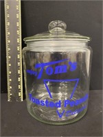 Tom's Peanuts Country Store Jar w/ Glass Lid