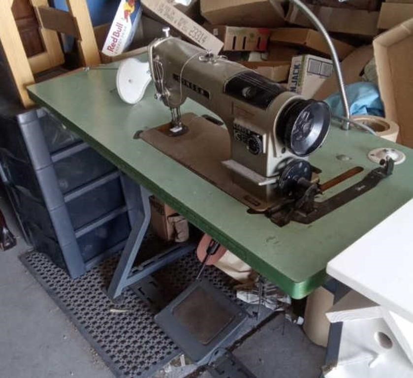 CONSEW COMMERCIAL SEWING MACHINE