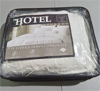 Full/Queen White Goose Feather & Down Comforter