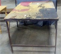 Metal frame work table