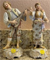 26 - PAIR OF GYPSY FIGURINES 9"T (P162)