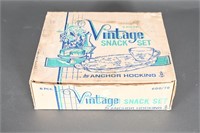 Anchor Hocking Vintage 8pc Snack Set On Box