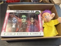 Munsters Bobble Head and puppet