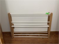 WOODEN COLLAPSIBLE CLOTHES DRYING RACK