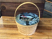 LIGT TOP BASKET WITH PAINTED SLEEPING CAT