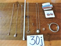 Mixed Jewelry Lot of beautiful pieces