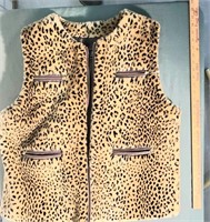 Vintage faux leapard print 2xl vest