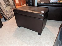 Storage ottoman