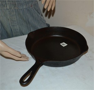 Griswold Cast Iron Pan #8 Skillet