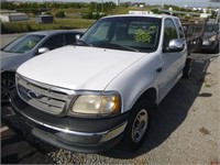 2000 FORD F150- 5 SPEED