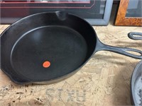 #8 cast Iron Skillet