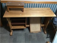 Wood Stool And Oak Desk 46x16x30