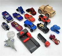 Die Cast Road Champs Trucks ++