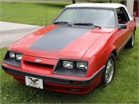 1986 FORD MUSTANG CONVERTIBLE, 5 SPEED- 5.0 V-8