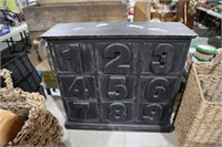 WOODEN CADDY WITH NUMBERED DRAWERS