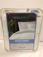 REAL SIMPLE-WHITE DOWN COMFORTER FULL/QUEEN