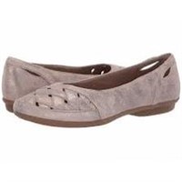 Clarks Women's 6 W US Gracelin Maze Shoe, Pewter