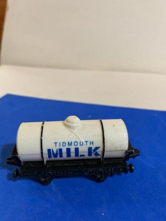 thomas the tank 1993 milk tidmouth train car