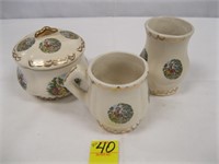 UNMARKED 3 PC CREAM AND SUGAR SET