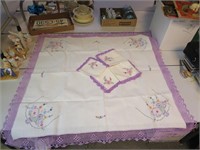 Vintage Fancy Work Card Table Cloth & 4 Napkins