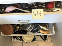 703 - MIXED LOT OF COOKWARE & UTENSILS (N13)