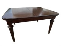 MAHOGANY REGENCY DINING TABLE