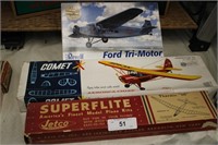 SET OF 3 VINTAGE AIRPLANE MODELS