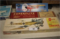 SET OF 3 VINTAGE AIRPLANE MODELS