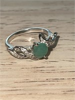 Sterling Silver Ring w/ Emerald Size 7