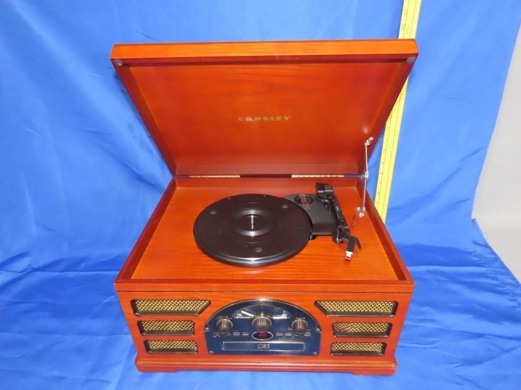 CR66 Crosley Table Top Record Player