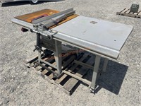 Delta Unisaw 10" Table Saw