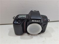 NIKON N70 Digital Camera