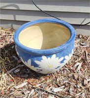 Flower Pot 11" tall 15" round