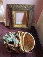 Vintage frame, painting and baskets