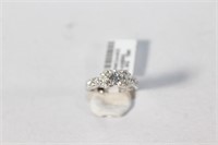 18kt White Gold Diamond Ring - Size 6