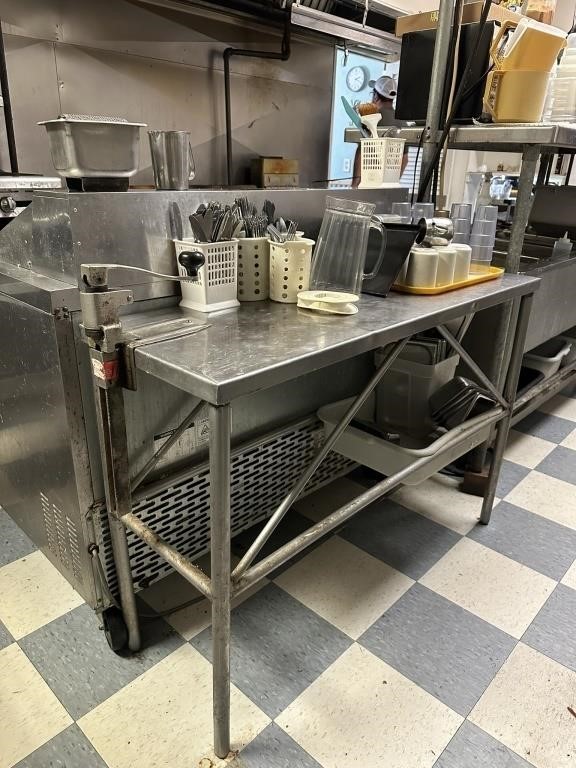 Stainless Steal Table