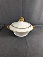 Vintage Porcelain Soup Tureen w/Lid