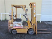 Komatsu FG18ST-2 Propane Forklift (non-running)