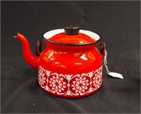 'Arabia' Finland red enamel kettle