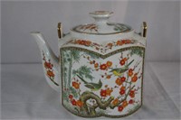 Chinese pattern teapot 7" H